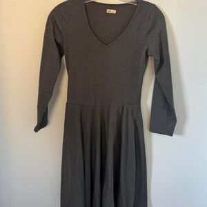 Hollister Long Sleeve Skater Dress // Small